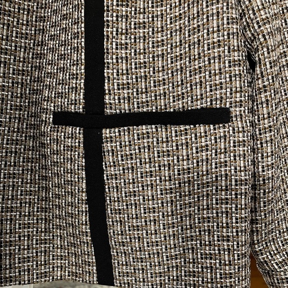 Kasper Women's Black and White, brown and white tweed open front size 18W jacket - Picture 3 of 6